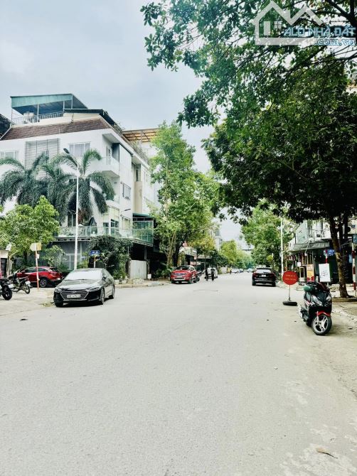 BÁN NHÀ VĂN KHÊ - ĐƯỜNG RỘNG NHƯ PHỐ CHÍNH - MẶT TIỀN LỚN – VỪA Ở VỪA KINH DOANH - 3