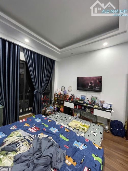Siêu phẩm Nguyễn Văn Cừ, Bồ Đề, 5 tầng vị trí víp, giá chỉ 7.x tỷ. - 3