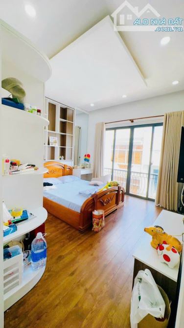 NHÀ ĐẸP HIẾM BÁN KHU VIP ĐƯỜNG SỐ Q4 GÓC 5 TẤM 2 MT 8M GIÁ 12TỈ 7 HÀNG HIẾM HÌNH THẬT - 2