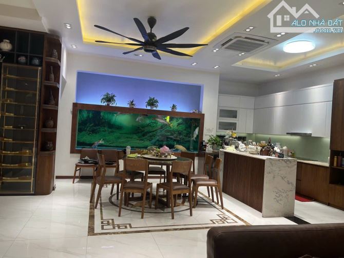 Bán biệt thự 3,5 tầng hoàn thiện đẹp đg triệu việt vương DT 150m, Hướng TB, Giá 28 tỷ - 3