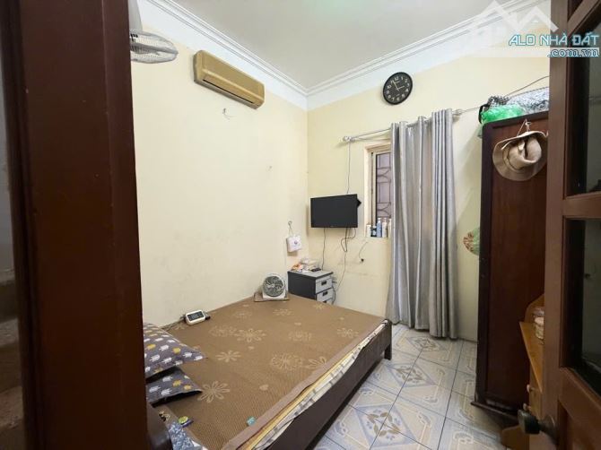 HOÀNG QUỐC VIỆT CẦU GIẤY, 3TẦNG DT65M2, MT5M GẦN PHỐ NGÕ THÔNG, Ô TÔ GẦN NHÀ. Nhỉnh 13 tỷ - 3