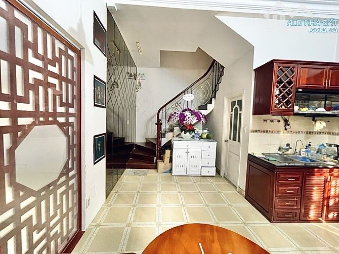 Nhà kiểu biệt thự mini Đặng Dung Quận 1 ( khu nhà giàu) dân trí cao 60m nhỉnh 18 tỷ - 3