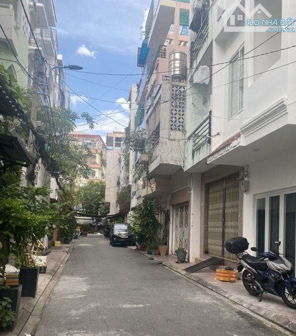 Nhà BẮC HẢI- QUẬN 10- gần CMT8- 3 TẦNG- DT: 36m2- GIÁ 3 TỶ - 3