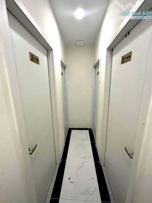 Bán Chdv Thu gần 2 tỷ.n, Ngay Chợ Bà Chiểu Bình Thạnh, 7 Tầng, 7.5x18m, 2x tỷ - 3
