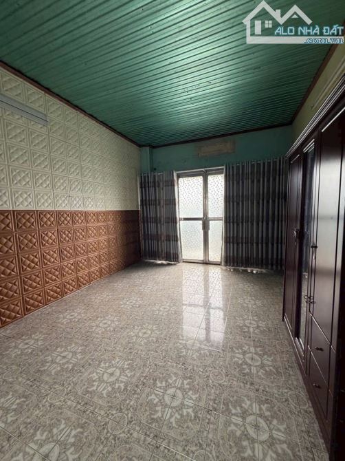 MẶT TIỀN NGÃ TƯ TRUNG CHÁNH QUỐC LỘ 22 VỊ TRÍ ĐẸP 90M2 CHỦ CẦN BÁN GẤP - 3