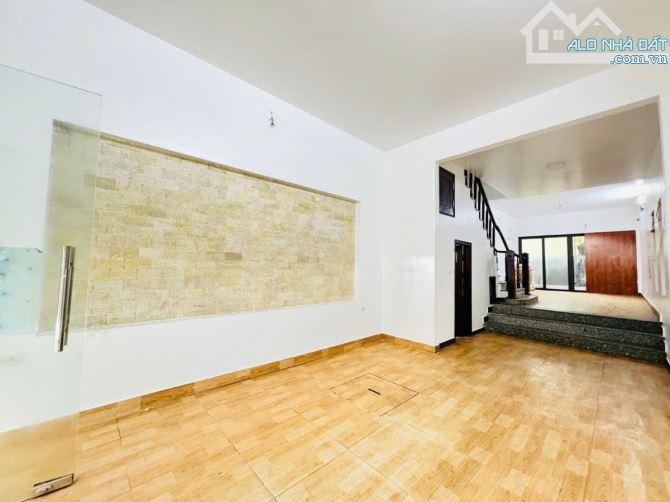 BÁN NHÀ ĐƯỜNG 800A PHÙNG CHÍ KIÊN, CẦU GIẤY 17 TỶ 60m 5 TẦNG MT 4m PHÂN LÔ QUÂN ĐỘI - 3