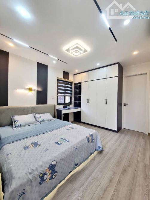 🏠 Xuân Đỉnh, 38m2 nhỉnh 8 tỷ, dân xây , 1 nhà ra phố, ô tô, kinh doanh, full nội thất - 3
