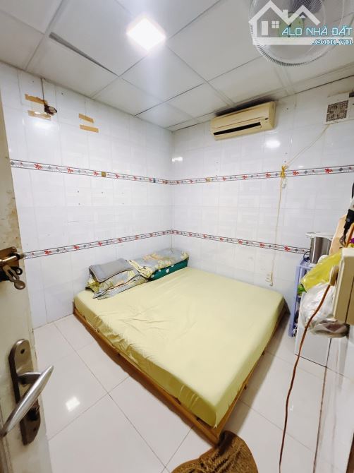 Bán nhà Xóm Chiếu - 3 tầng - Ngang 7.5 dài 7 - Hẻm 3m, Quận 4. - 3