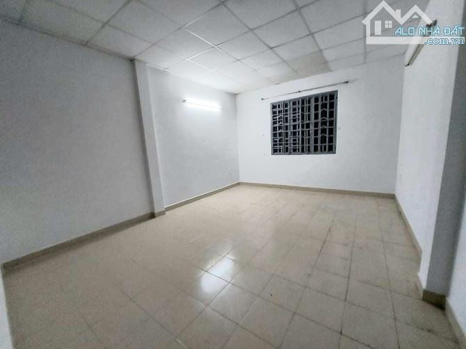 ấp bán nhà HXH 745/... đường Quang Trung, F12, 60m2, 2 tầng, 4PN, 3WC, nhỉnh 4 tỷ - 3