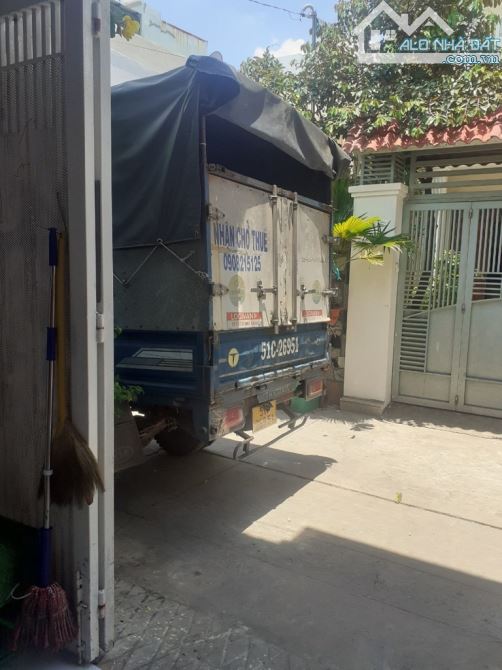Nhà phạm đăng giảng- ngay lê trọng tấn- giáp tân phú -4x18-2 tầng- HXH - shr-rẻ hơn giá NN - 3