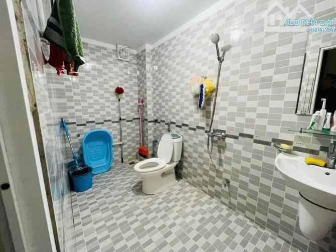 Cần cho thuê nhà riêng ngõ 260 Cầu Giấy,P. Quan Hoa, Q. Cầu Giấy, Hà nội. DT 45m 4 tầng, - 3