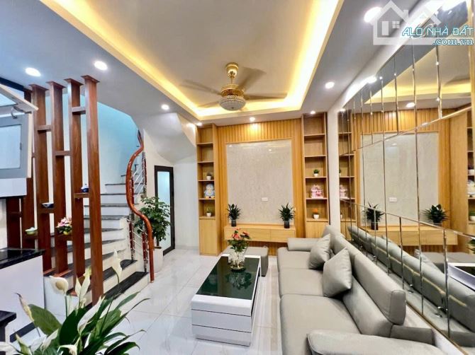 MẶT NGÕ QUỲNH-OTO NGỦ TRONG NHÀ-5 TẦNG THANG MÁY MỚI TINH-45M-MT 4.2M-CHỈ 13.5 TỈ - 4
