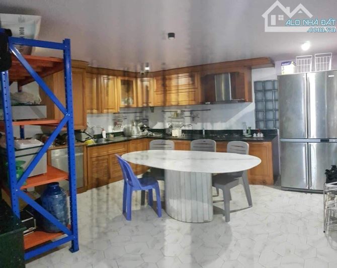 CỰC HIẾM K300 TÂN BÌNH 86M2, 5 TẦNG, 11 PHÒNG, CHO THUÊ 50 TR/TH. GIÁ NGỘP BANK - 4