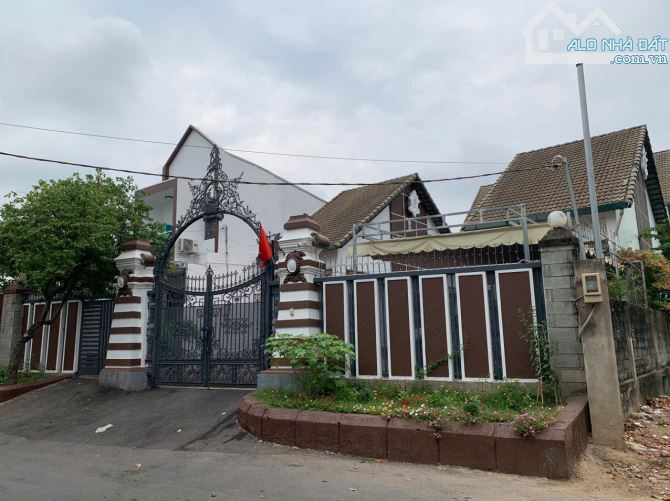35 TỶ-CẦN BÁN CĂN BIỆT THỰ 865m2-(19x46m) ,đường 197 hoàng hữu nam, p.tân phú ,tp.thủ đức - 4