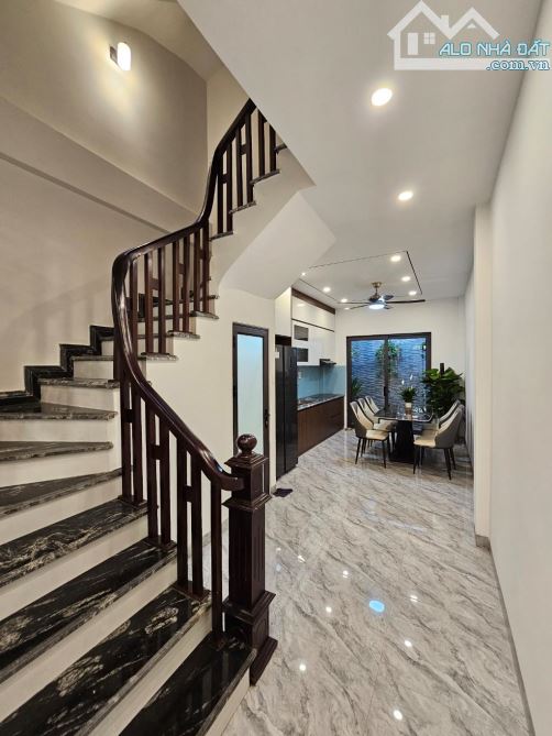 Vũ Xuân Thiều 50m2, oto đỗ cửa nhà, cách 10 ra mặt phố, nhỉnh 8 tỷ - 4