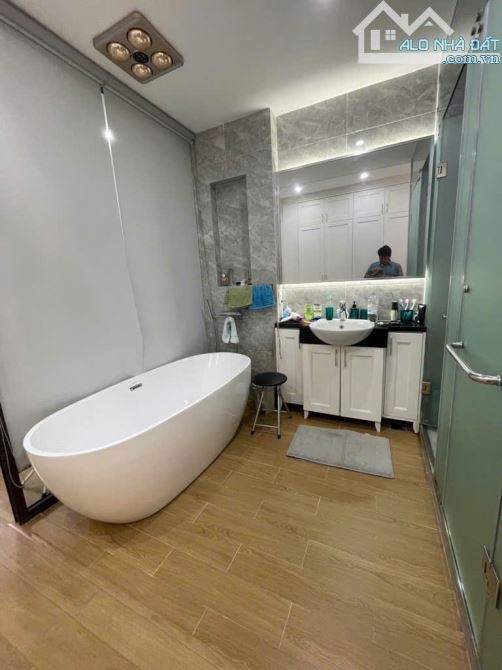 NHÀ MẶT PHỐ TRUNG TÂM QUẬN THANH XUÂN. 36x4T - 4