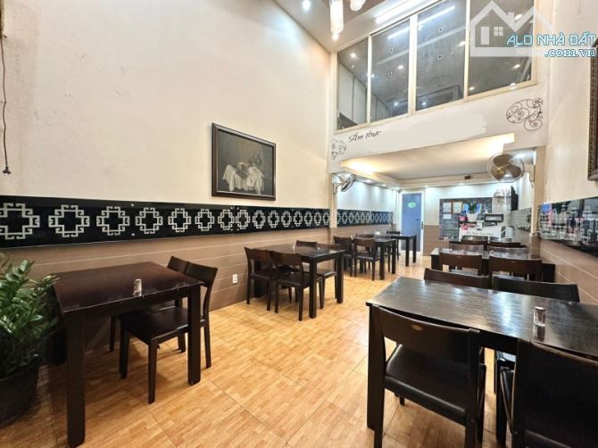 Gấp bán nhà Mặt tiền đường Lê Văn Sỹ - 142m2 xây dựng 5 tầng - 2 căn riêng biệt 2 mặt tiền - 4