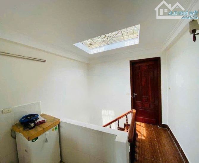 Bán nhà Cầu Giấy – 46m² x 5T – ngõ thông – KD, ô tô gần – giá nhỉnh 8 tỷ - 4
