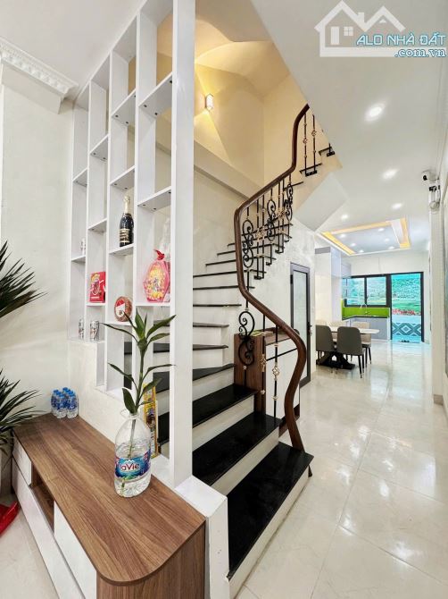 OTO PHỐ YÊN DUYÊN TAM TRINH 68M 5T TỔNG 6 NGỦ GARA FULL NỘI THẤT 183TR/m QUÁ RẺ LUÔN NHA - 4