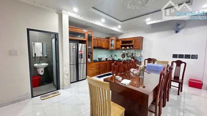 Cg- Bán nhà mặt tiền Hiệp Thành 13-Q12 -88m2 -6,2tỷ - 4