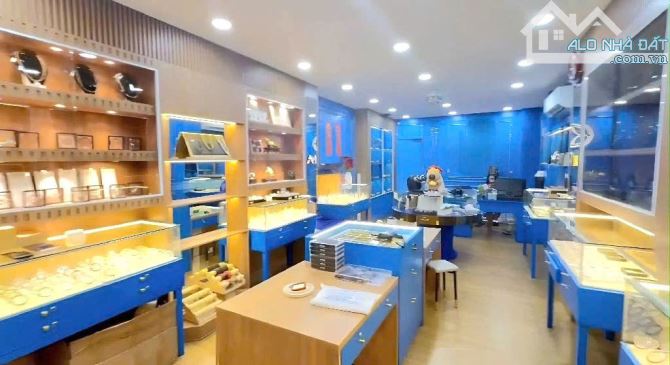 MẶT TIỀN KD VIP NGUYỄN TRỌNG TUYỂN PHÚ NHUẬN - 58M2, 3 TẦNG - GIÁ CHỈ 19.6 TỶ - 4