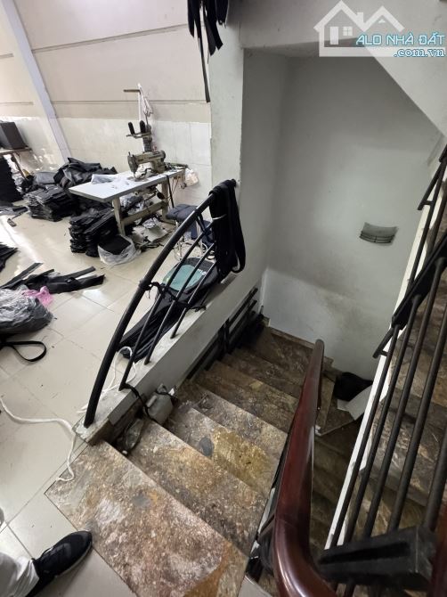 Chính Chủ Cho Thuê Nhà Nguyên Căn – 80m², 3 Tầng, Tân Phú - 4