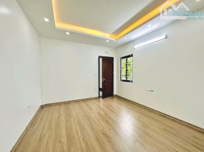 BÁN NHANH NHÀ THỊNH LIỆT - LÔ GÓC, THANG MÁY, 60M2 - KINH DOANH ĐỈNH - GIÁ ĐẦU TƯ - 4
