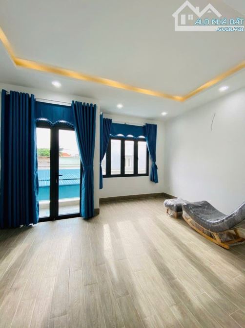 Bán Nhà Hương Lộ 2 - HXH - 3 Lầu - Ngang 5m - Nhỉnh 6 tỷ - 4