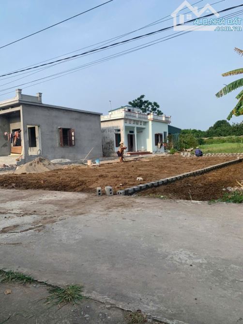 Cần bán lô đất 201m2, giá 1,15 tỷ, dân cư đông, SÁT BIỂN VÀ ĐƯỜNG VEN BIỂN, sẵn sổ - 4