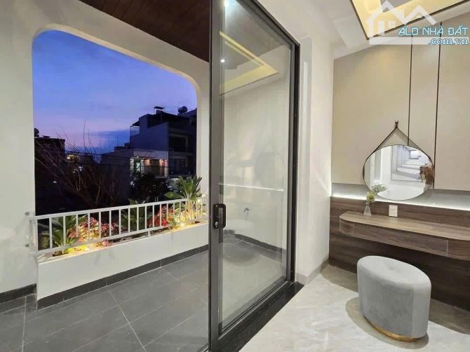 🏠 BÁN NHÀ 3 LẦU HẺM TRUNG LANG – P.12, TÂN BÌNH – 5PN – 5,6 TỶ TL - 4