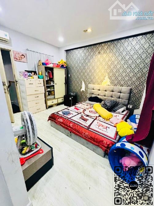 Mặt tiền Chợ Da Sà - Khu Tên Lửa - 5x18m - 4 tầng - 5PN - Hồ bơi - Dòng tiền 20 triệu - 4