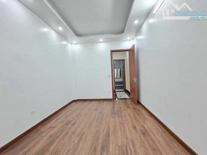 NHÀ ĐẸP XÂY MỚI FULL NỘI THẤT- SẴN Ở- NỘI THẤT SANG TRỌNG- TIỆN ÍCH BẠT NGÀN- TRUNG TÂM - 4