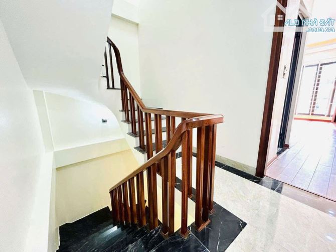 BÁN NHÀ VỊ TRÍ VÀNG- PHỐ #MINHKHAI - MẶT TIỀN KHỦNG 5,2M – GIÁ CHỈ 8,05 TỶ! - 4