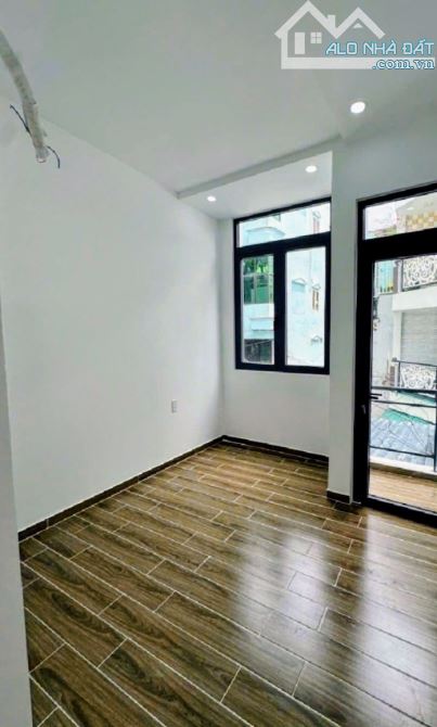 NHÀ MỚI Ở NGAY! trên đường ĐẶNG CHẤT Quận 8 Ngang 3,6mx14,5m Nở hậu 4Tầng Nhỉnh 6 Tỷ TL - 4