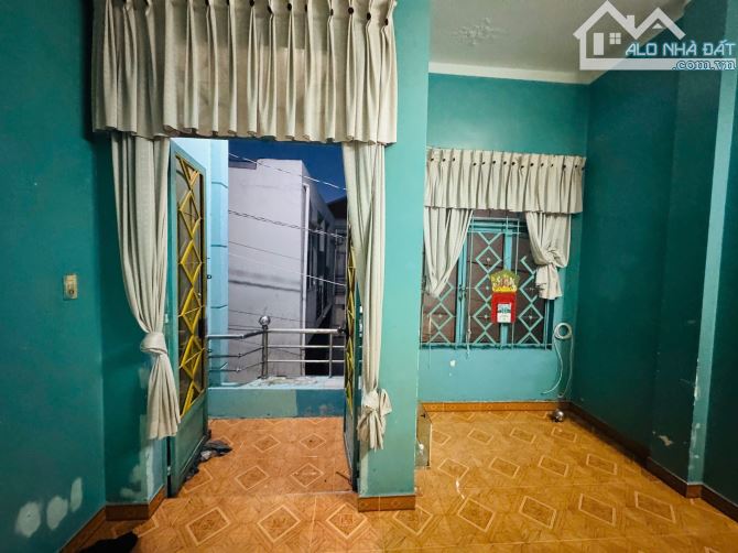 QUA HIẾM-RỘNG RẺ-BÁN NHÀ 2LẦU-47M2- HOÀNG BẬT ĐẠT-P15-TÂN BÌNH - 4