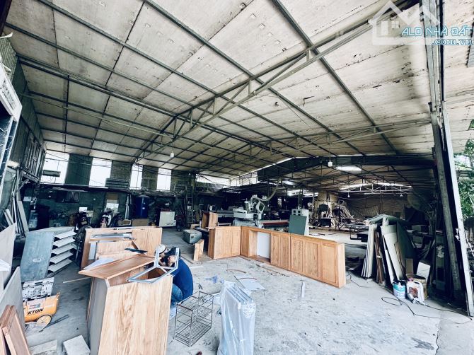 Cho thuê 800m2 ngay gần cầu nhật tân giá rẻ - 4