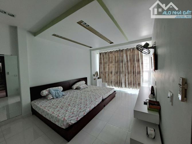 NHÀ 4 TẦNG HXH LÝ THƯỜNG KIỆT PHƯỜNG 7 Q. TÂN BÌNH, DT: 73M2 , Giá: 14,6 Tỷ - 4