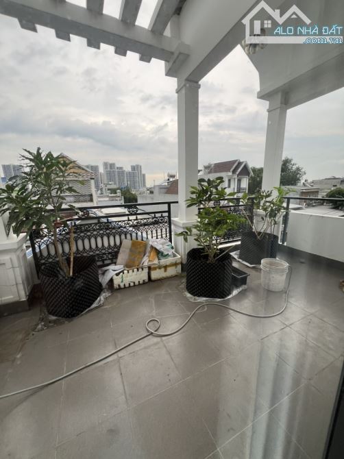🏡NHÀ 3 TẦNG NGANG 5.7M, 180M ĐƯỜNG PHAN ĐẠT ĐỨC CẠNH CHỢ, GIÁO XỨ LONG THẠNH MỸ CHỈ 11.3 - 4