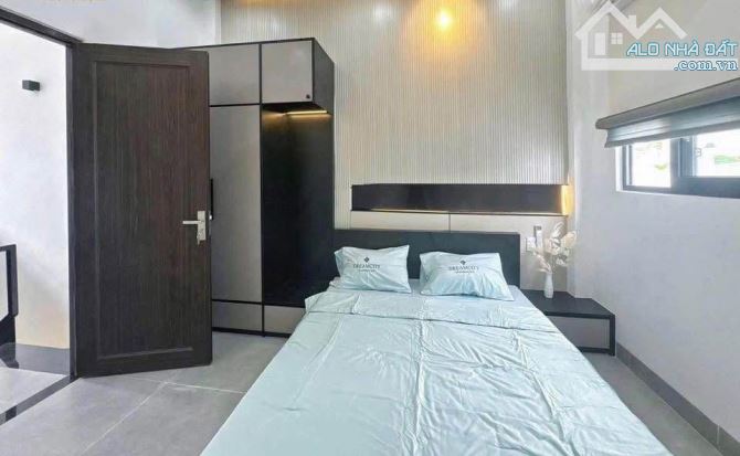 Bán nhà 4 tầng Long Biên - lô góc - 2 thoáng – Ô tô vào nhà - đường rộng - DT 45m2, 8 tỷ+ - 4