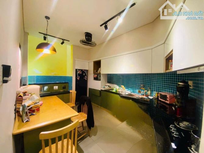 THÀNH THÁI Q10 – HXH 5M – 60M² – TẶNG NỘI THẤT CAO CẤP – GIÁ 11 TỶx. - 4