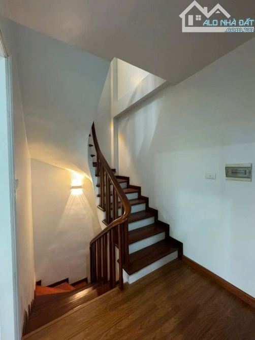 Bán nhà trung tâm Quận Đống Đa, Full Nội thất, Mặt tiền rộng, DT 40m2*6 Tầng* Giá 11,3 Tỷ - 4