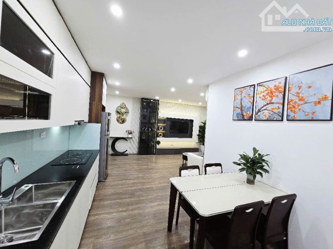 Bán CC Trung Tâm Mỹ Đình, 100m ra bến xe, lô góc 102m2 3 ngủ 2 wc giá 6ty9 - 4
