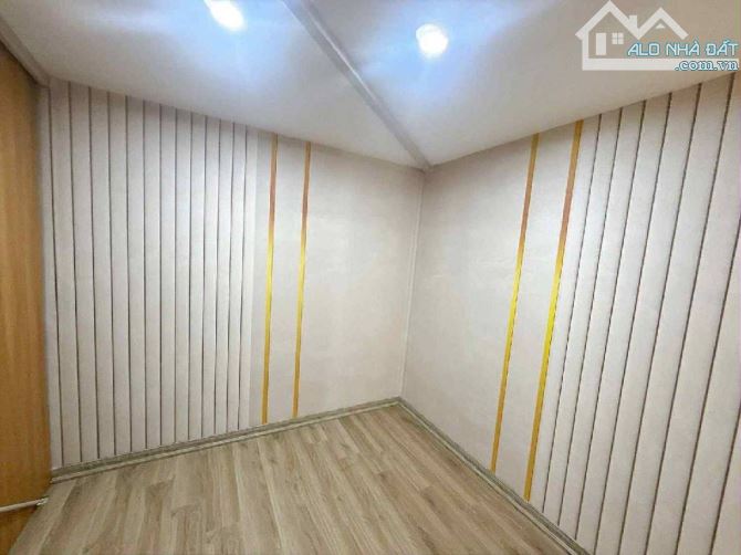 TẬP THỂ TRUNG TÂM BA ĐÌNH – THÀNH CÔNG 60M² – TẦNG ĐẸP, 2 NGỦ, 2 MẶT THOÁNG – GIÁ 3,5 tỷ - 4