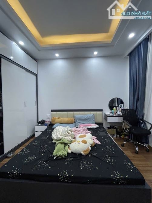 Siêu phẩm Nguyễn Văn Cừ, Bồ Đề, 5 tầng vị trí víp, giá chỉ 7.x tỷ. - 4