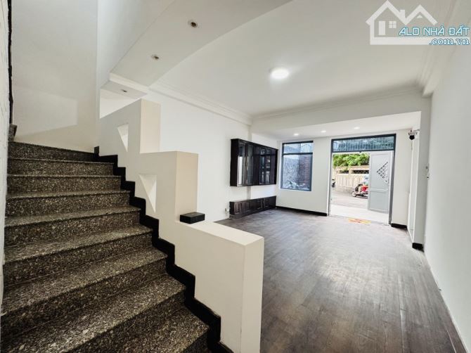 BÁN NHÀ PHÚ NHUẬN – MẶT TIỀN KINH DOANH TRẦN HỮU TRANG – P11 – 62M² – 4 TẦNG CHỈ 13.5 TỶ - 4
