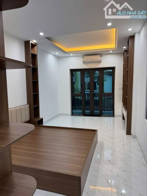 VĨNH HƯNG – HOÀNG MAI | LÔ GÓC 3 THOÁNG | 40m² – 5 TẦNG – THANG MÁY – MẶT TIỀN RỘNG - 4