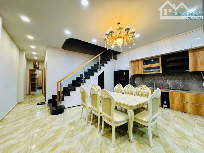 Biệt Thự Mini Bạch Đằng - Tân Bình - 6x20m vuông - 3 Tầng - Giá 20.8 Tỷ. - 4