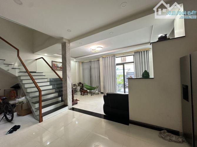 🏡 BIỆT THỰ MẶT TIỀN XUÂN THỚI THƯỢNG 23- HÓC MÔN-NGANG ĐỈNH 8M-154m2-3 TẦNG-7,350 TỶ - 4