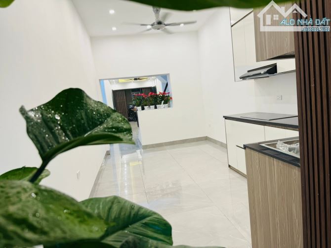 Nhà đẹp phố Phùng khoang . Ô Tô đỗ cửa . 62M. Giá 13,5 tỷ - 4
