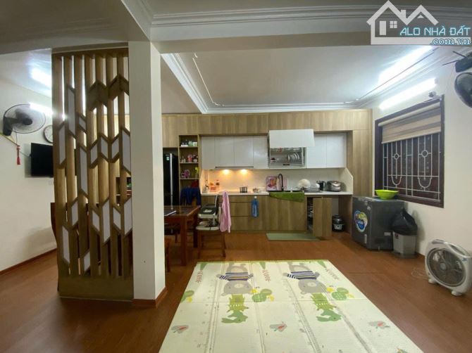 BÁN NHÀ PHỐ PHÙNG CHÍ KIÊN 45m 4 TẦNG MT 6.8m GIÁ 17.5 TỶ PHÂN LÔ QUÂN ĐỘI, KHU VIP CẦGIẤY - 4